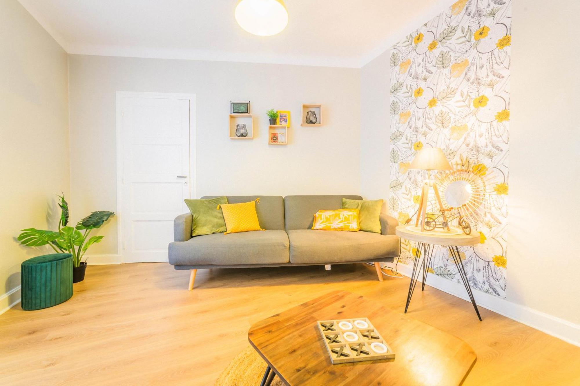 Apartment #le Semard - F2 Avec 5 Couchages, Double Salon, Et Terrasse Couverte Brive-la-Gaillarde